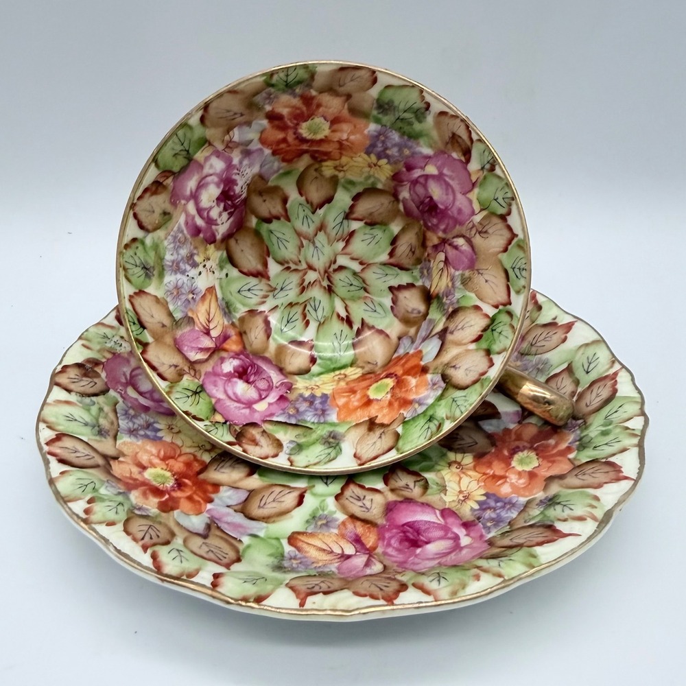 Saji Fancy China Tea Cup Saucer Set Hand Painted Floral Footed Gold Trim Japan